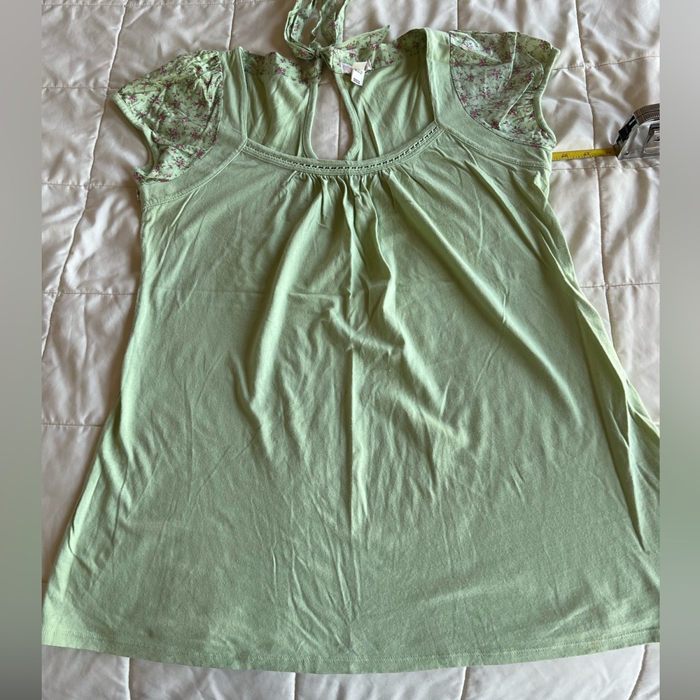 Sugar tart woman top sz XL
